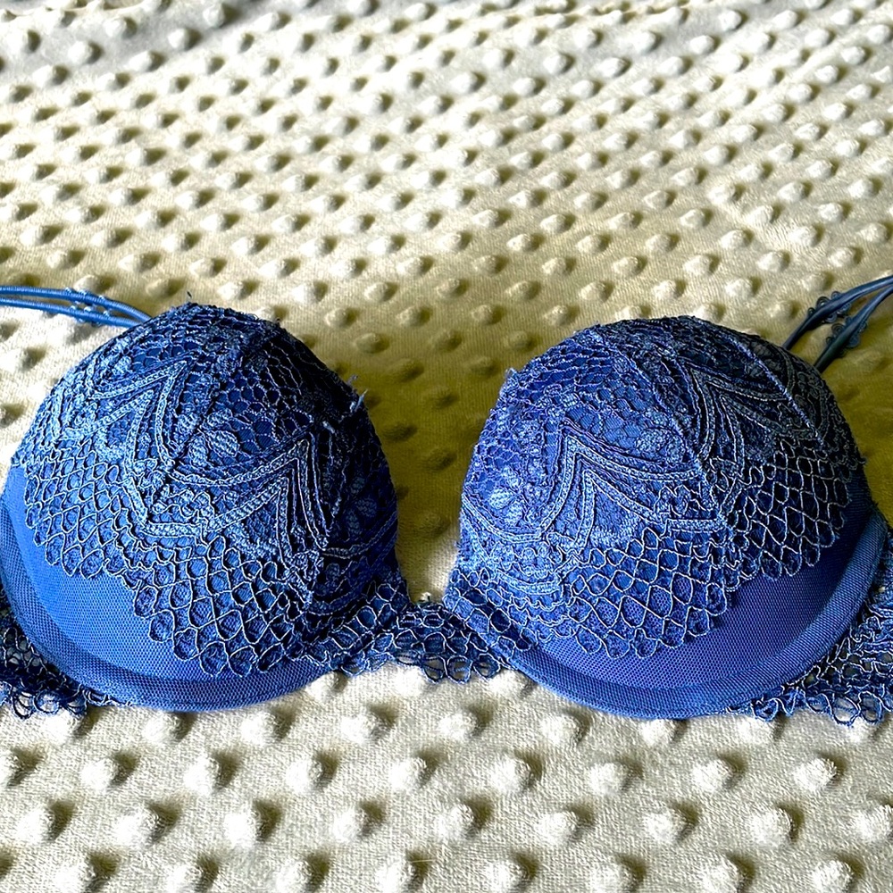 32B Victoria’s Secret - Very Sexy Push Up Bra - Blue